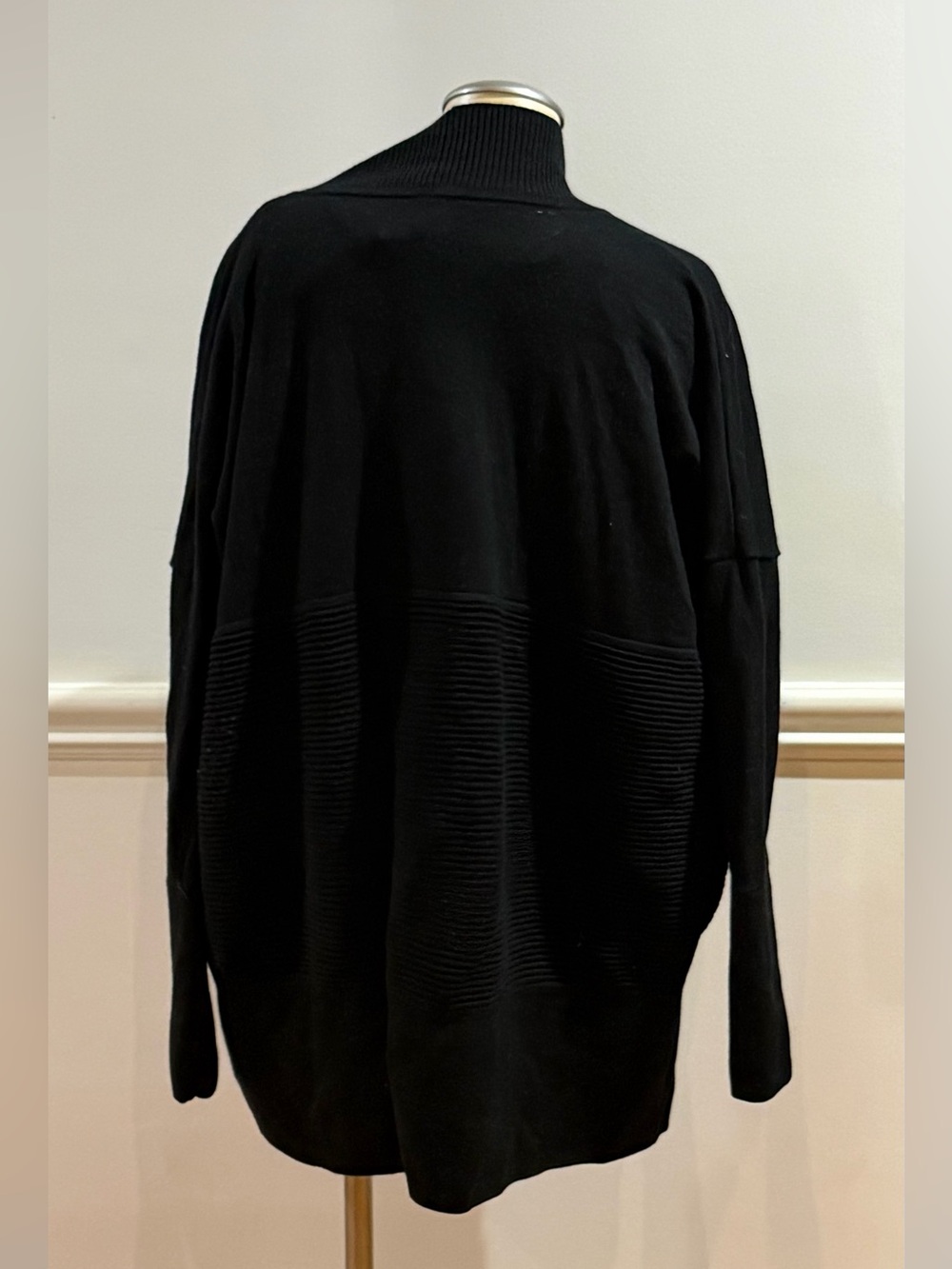 Lululemon Athletica Lulu Merino Wool Woman Sz 10 Cardigan Sweater - Picture 3 of 5